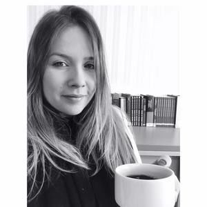 Meet your Posher, Cristiane